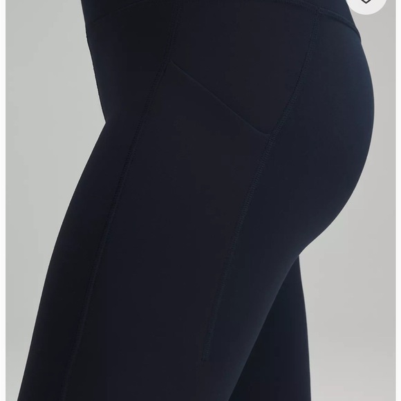 Lululemon Navy High-Waisted Leggings - Picture 3 of 11